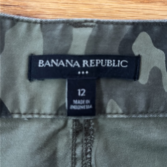 Banana Republic Camo Aline Skirt Sz 12 - Picture 5 of 7